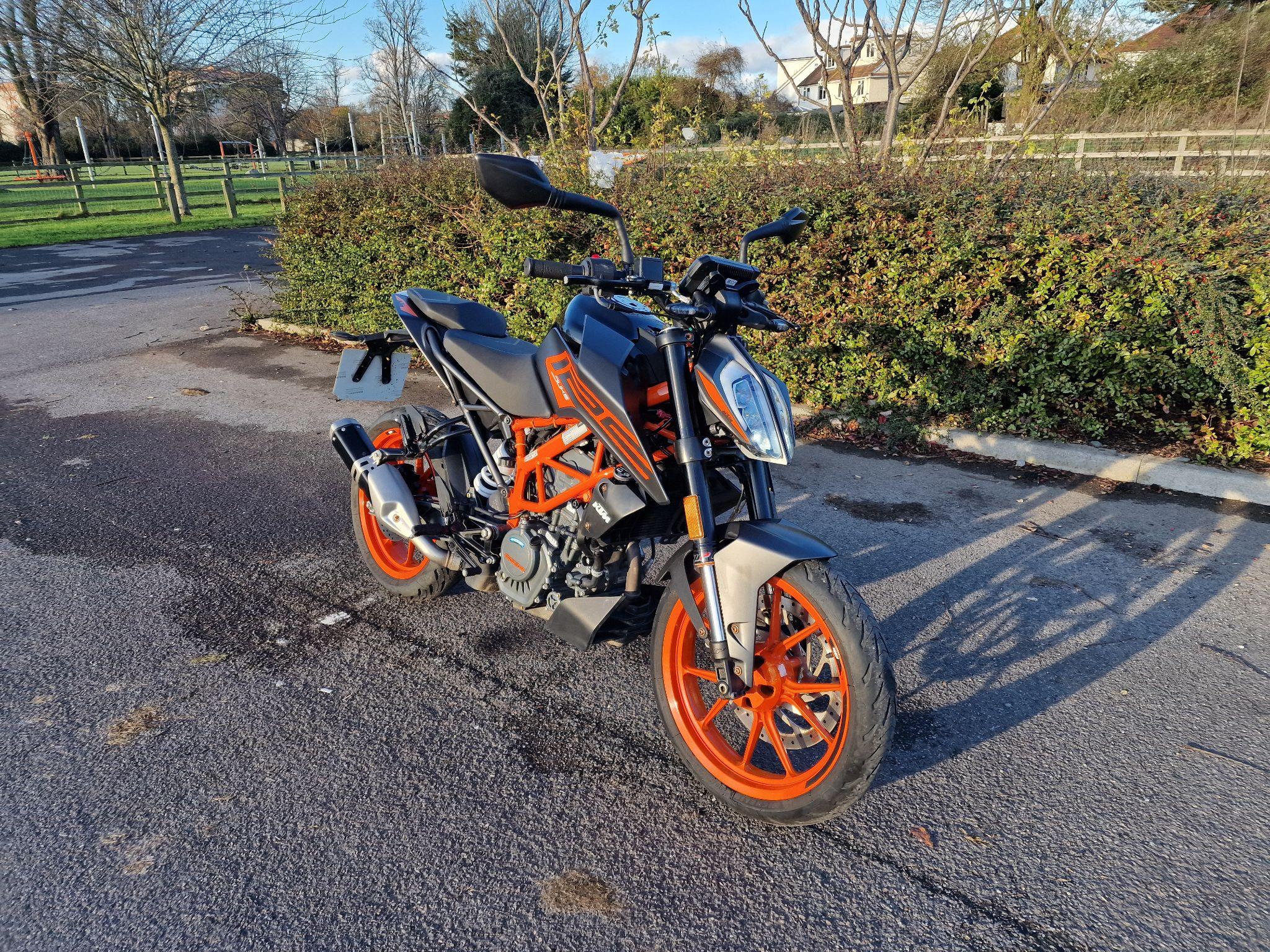 Duke bike second hand price sale